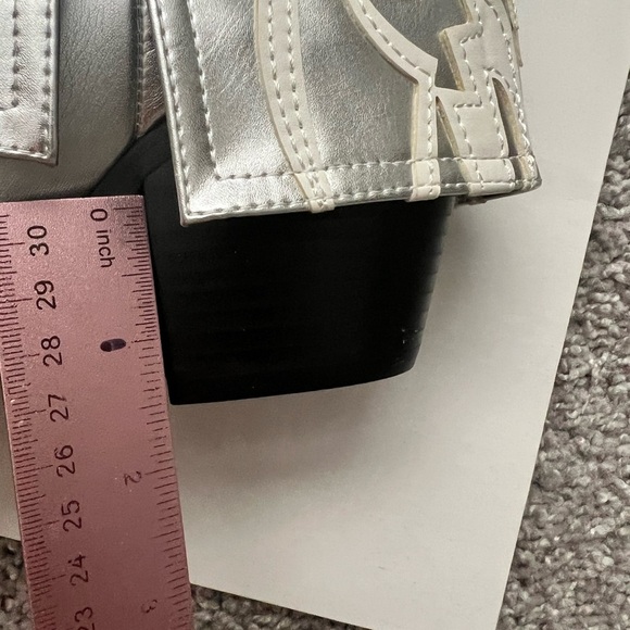 Azalea Wang Wing Boots, Cowboy Boots, Nashville outfit - Picture 5 of 5